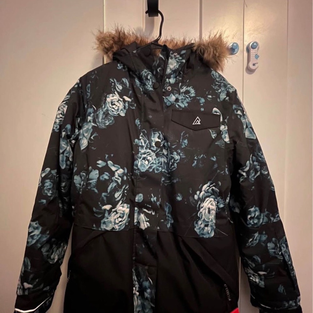 Women's Black Floral Ski Jacket